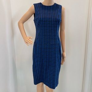 Calvin Klein short sleeve knit fall/winter woman’s midi dress size 4